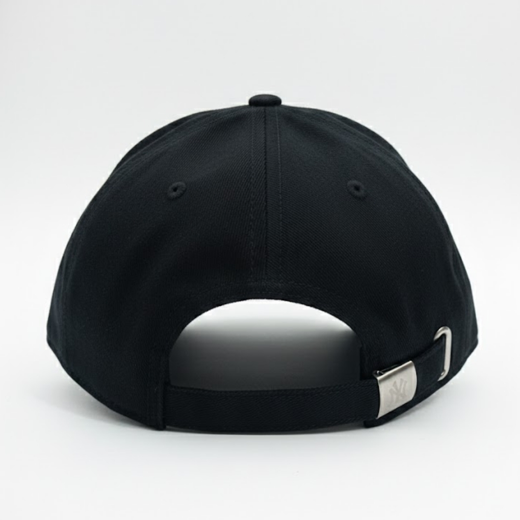 New Era New York Yankees 9FORTY Adjustable Cap –All Black Edition
